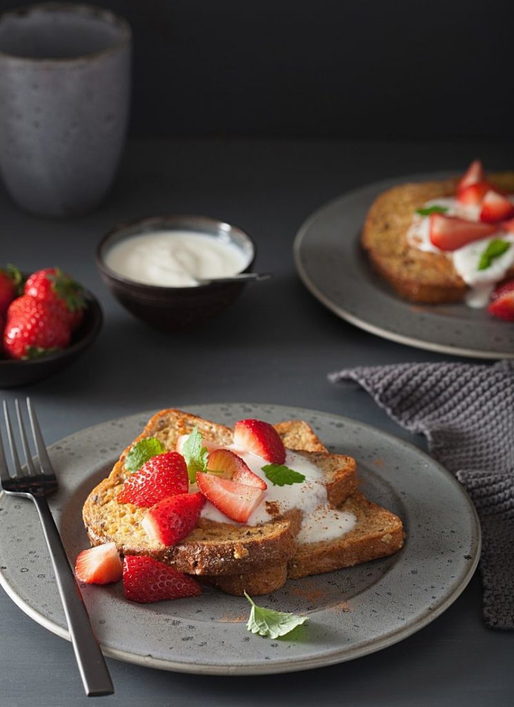 french toast strawberries