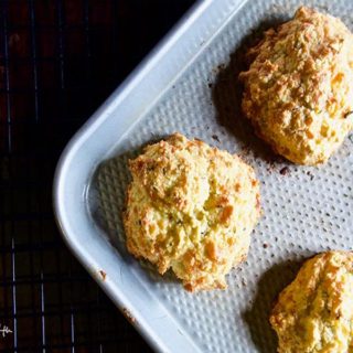 keto biscuits feat image