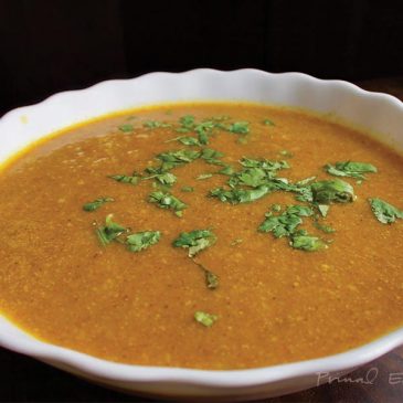 Coconut Cream of Pumpkin Curry Soup feat image
