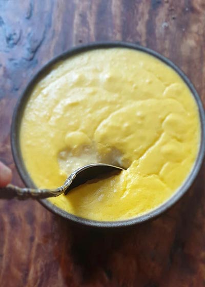 Peppermint keto custard in a bowl.