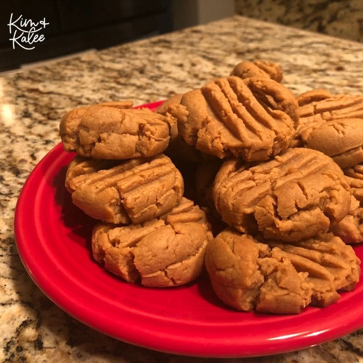 Keto peanut butter cookies in a red plate.