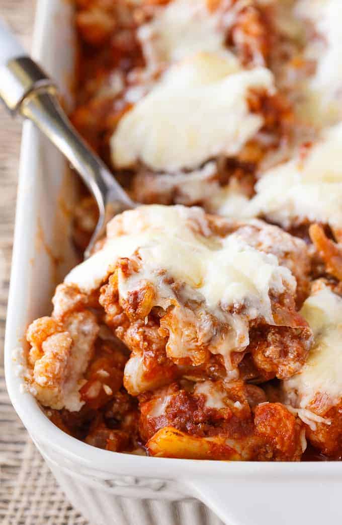 Keto cauliflower ziti with ground beef in a white dish.
