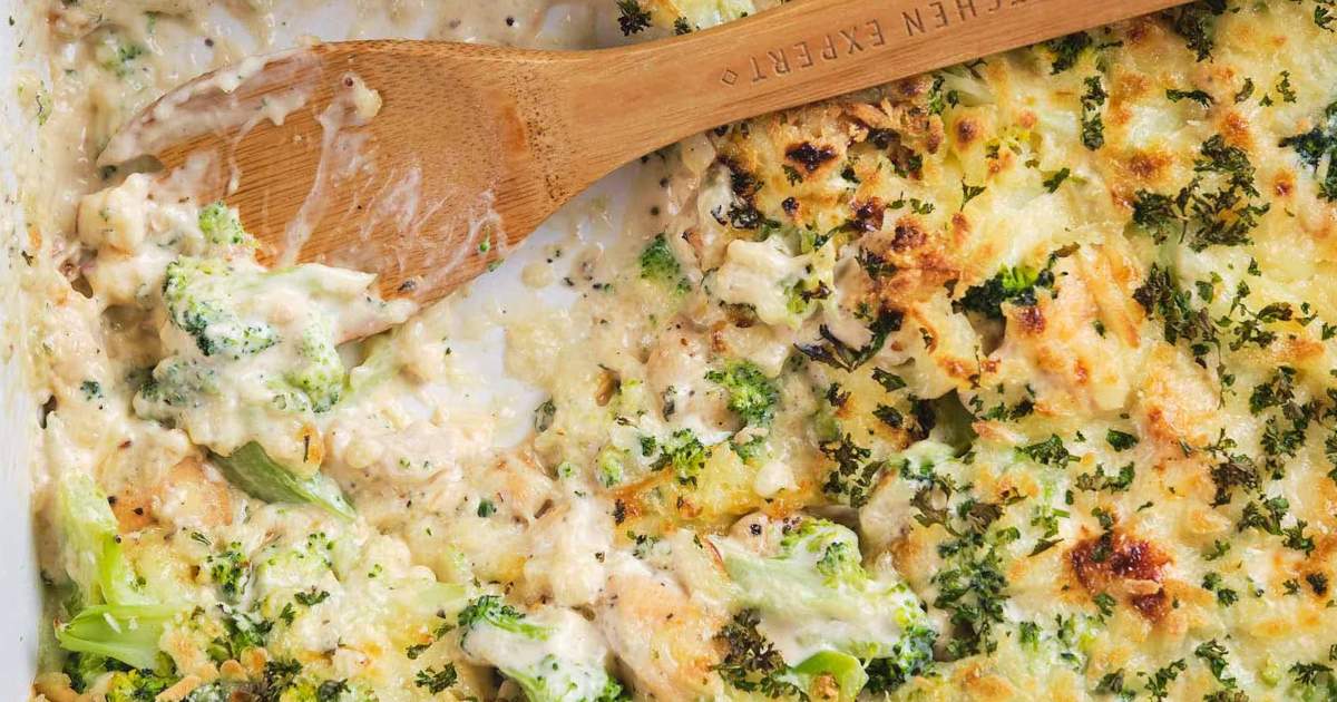 Creamy Chicken Broccoli Alfredo Casserole Done in 30 Minutes