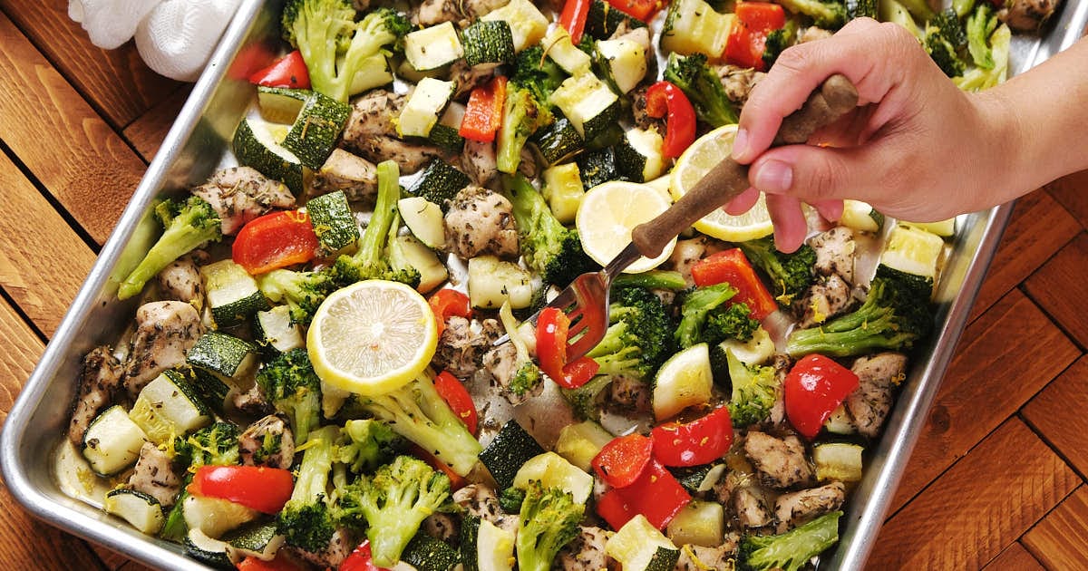 This Easy Sheet Pan Chicken with Veggies Is Always a Hit